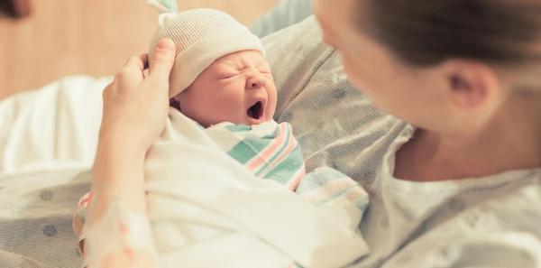 The journey of motherhood begins here: Your guide to newborn care in the first few months